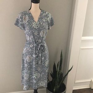 NWT Loft Outlet Button Up Dress SIZE 4